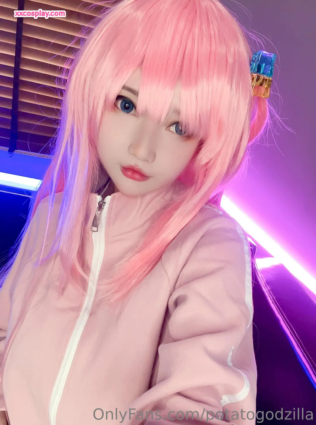 Potato Godzilla as Bocchi from Bocchi the Rock!